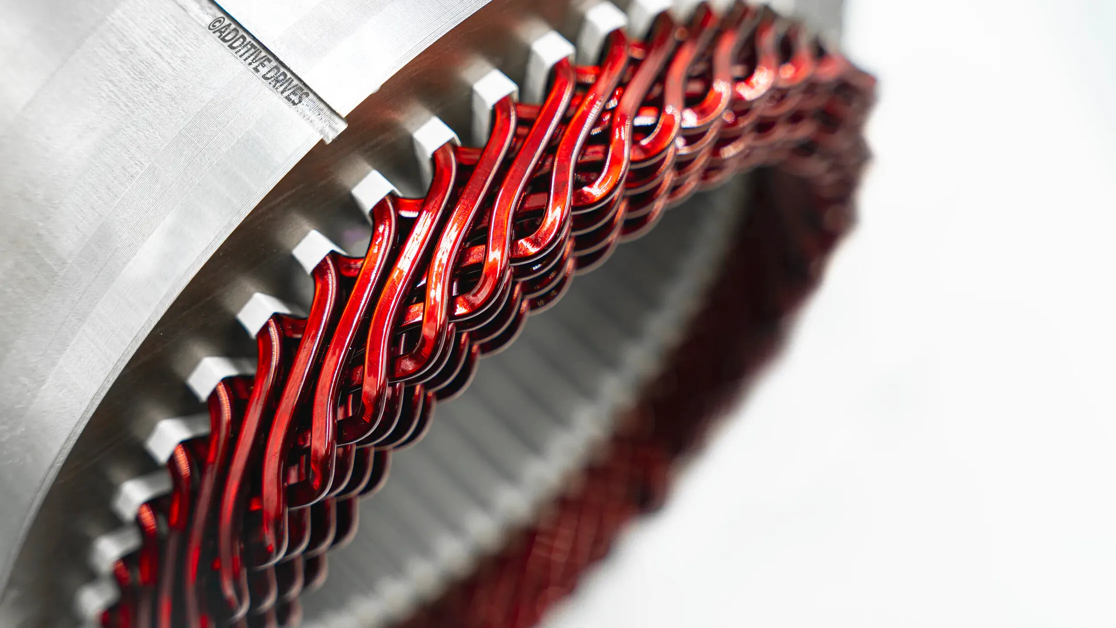 紫銅髮夾馬達繞組特寫